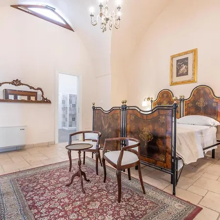 Courtyard With Pool *