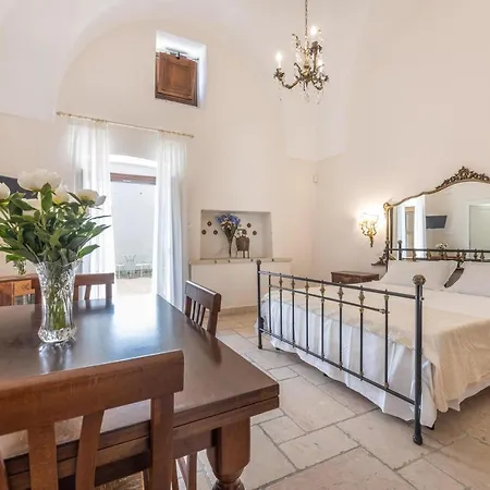 빌라 Courtyard With Pool *