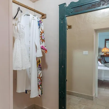 Courtyard With Pool * Ракале