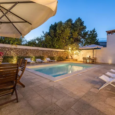 Courtyard With Pool *