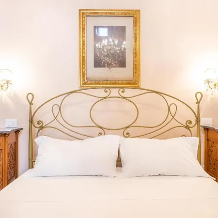 Courtyard With Pool *