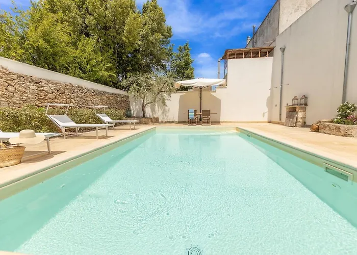 Villa Courtyard With Pool Racale